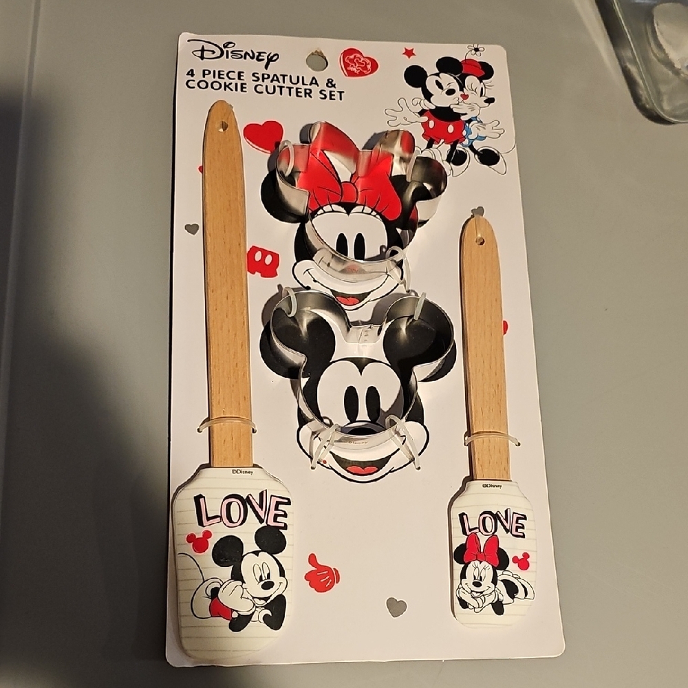 Disney Mickey Mouse Baking Set